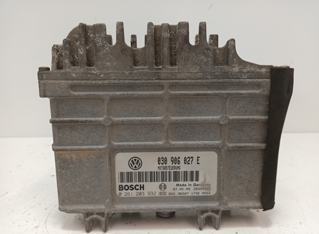 VOLKSWAGEN POLO 1.0 AER ECU MODULE – KAF ECU VOLKSWAGEN POLO 1.0 AER 030906027E 0261203931/932 26SA4563